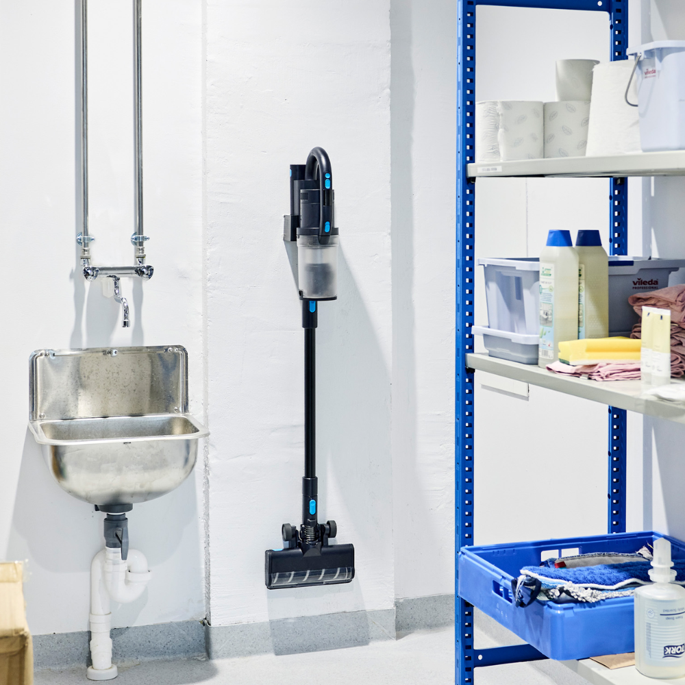 Nilfisk VU200 Cordless Stick Vacuum Cleaner 128390175