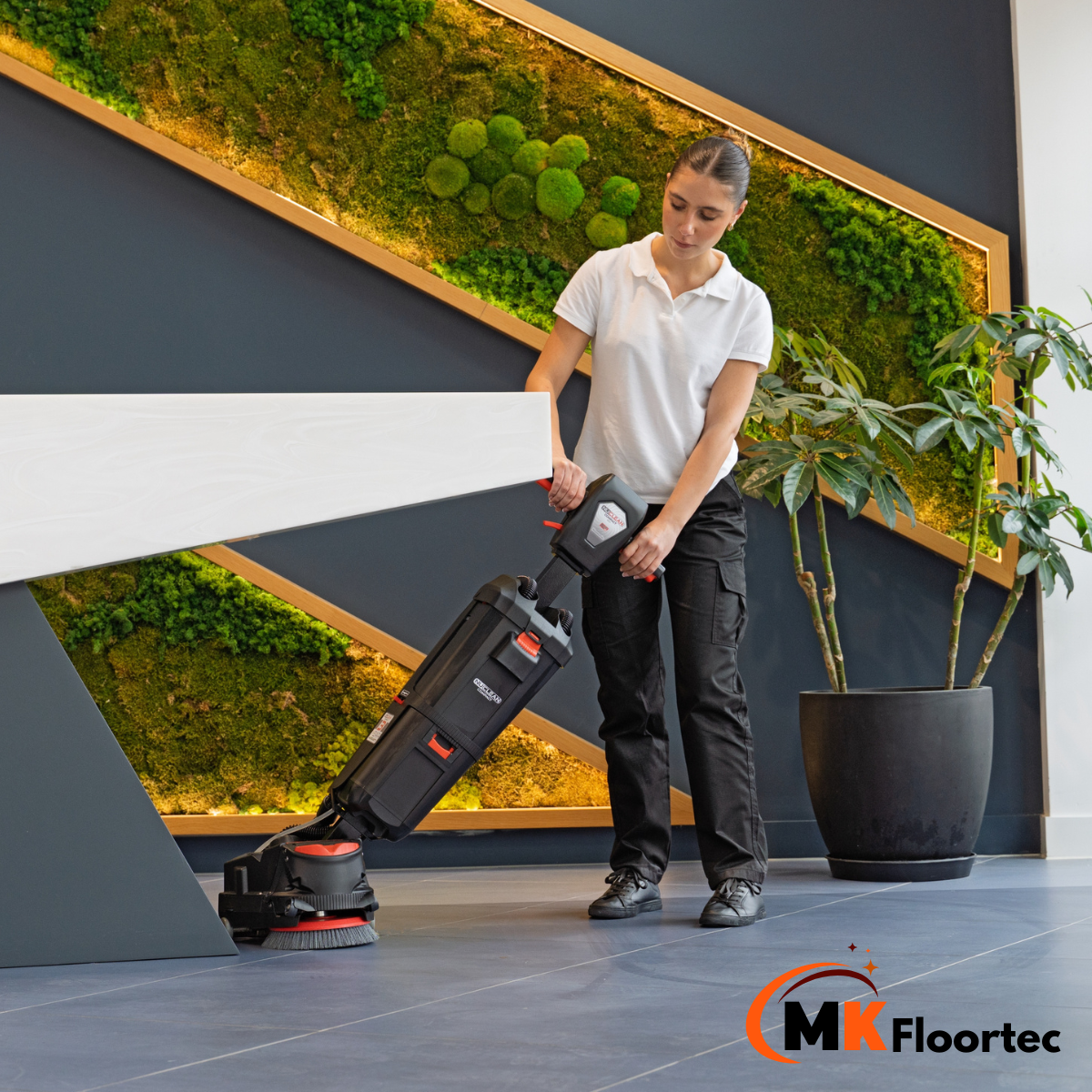 Numatic 220NX Compact Floor Scrubber Dryer