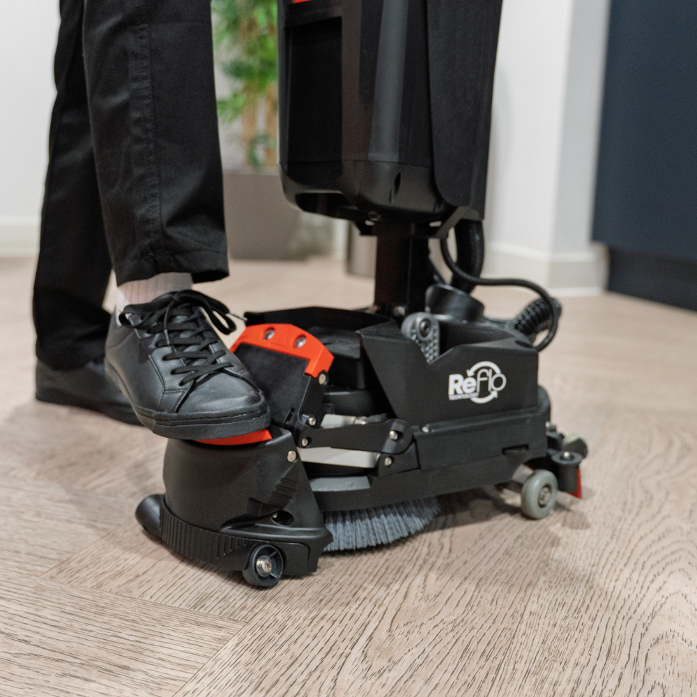 Numatic 220NX Nuclean Compact Floor Scrubber Dryer Machine