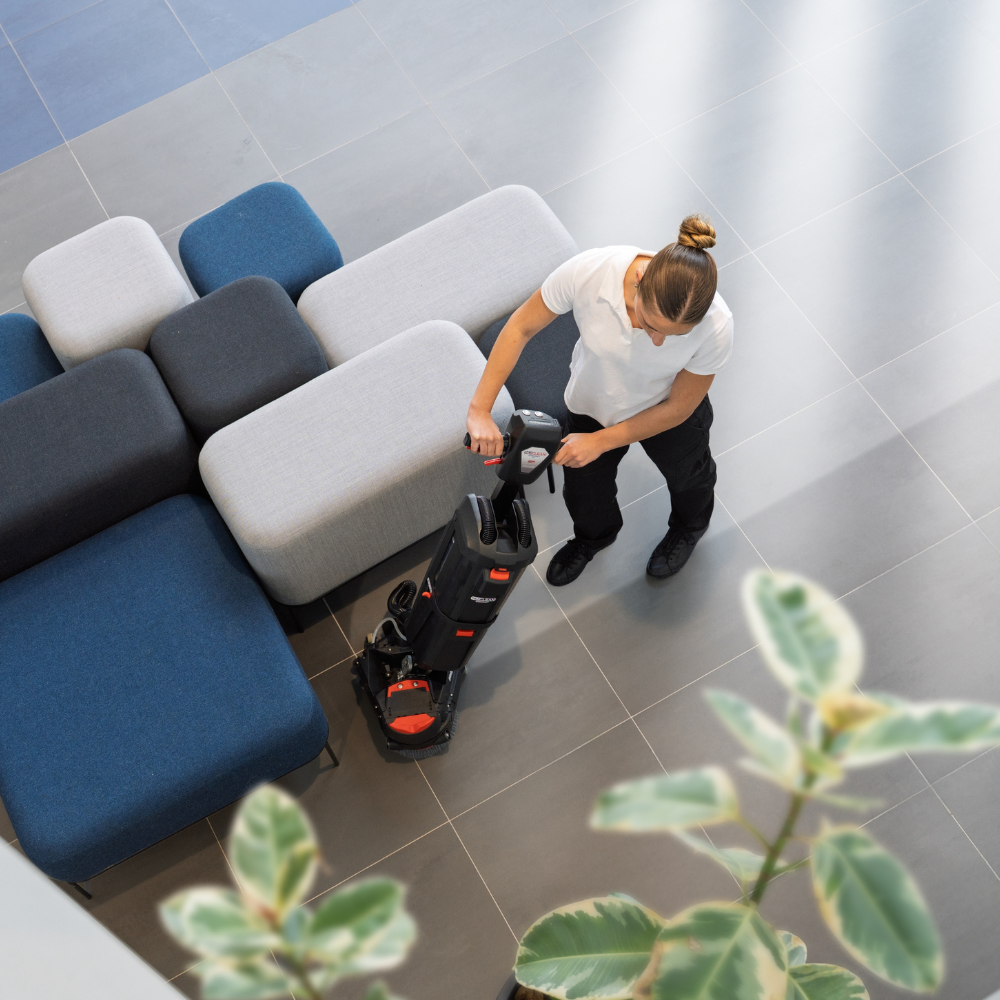 Numatic 220NX Nuclean Compact Floor Scrubber Dryer Cleaning Machine