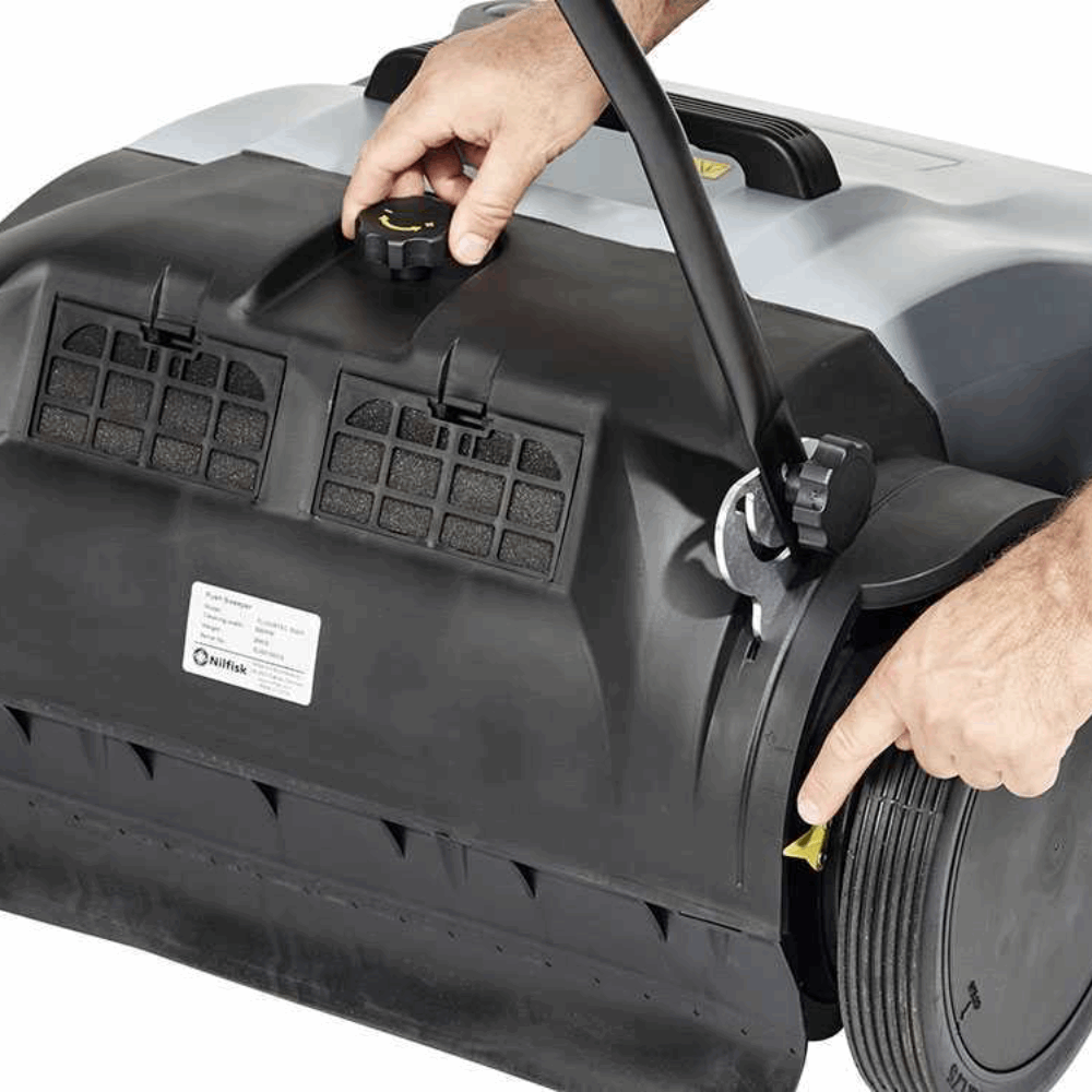 Nilfisk SW250 920 push-along floor sweeper height adjustment