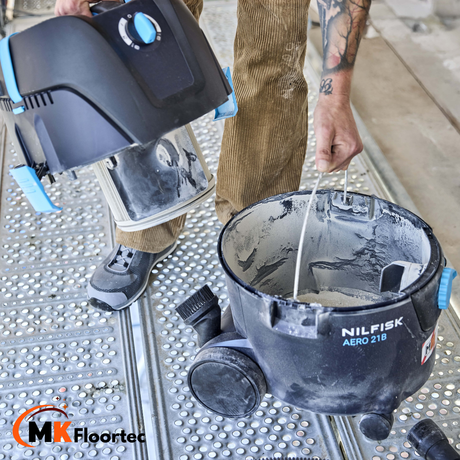 Nilfisk AERO 21B-W0M PC M-Class Cordless Battery Vacuum Dust Extractor