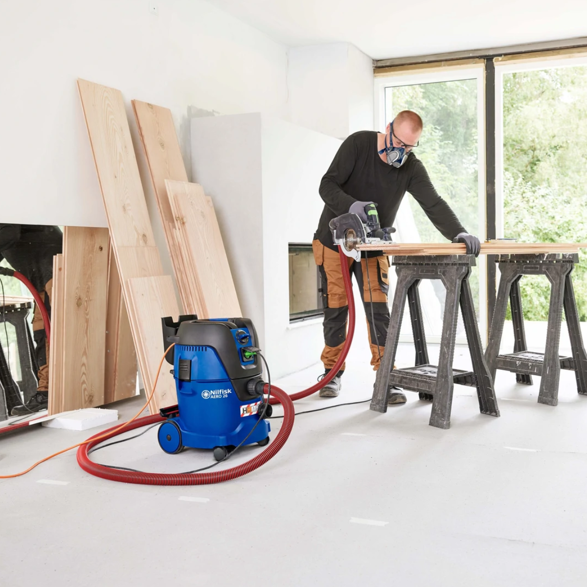 Nilfisk AERO 26-2M PC M Class Vacuum Cleaner