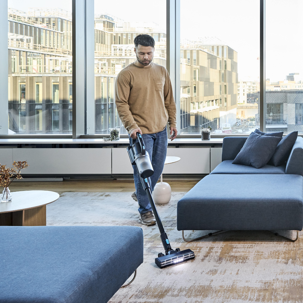 Nilfisk VU200 Cordless Stick Vacuum Cleaner - Commercial