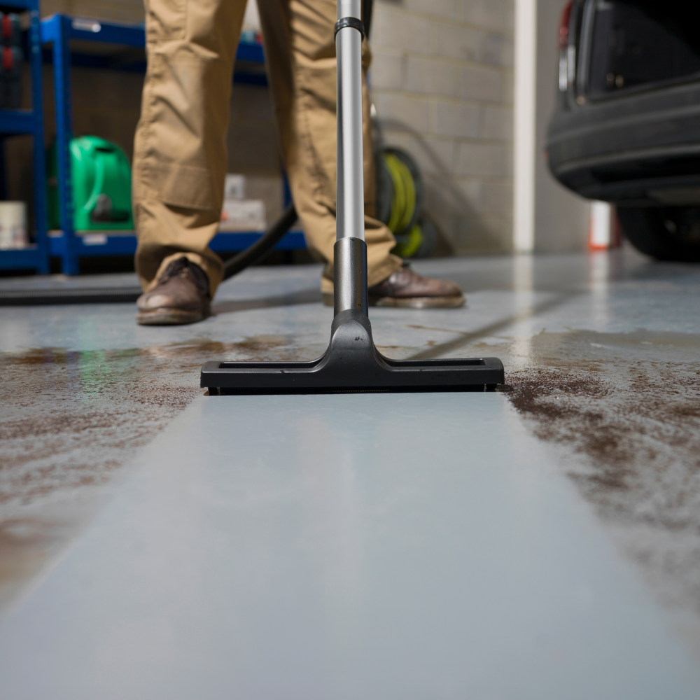 The Numatic WV370 is a multifunctional vacuum cleaner, suitable for wet and dry applications like spills, floods, and car care. 